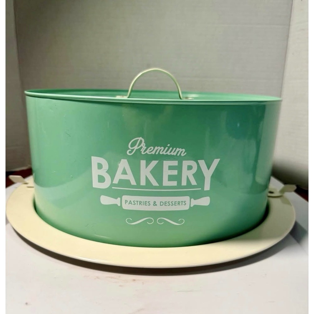 Global Amici Premium Bakery Metal Cake Saver W/ Dome Sea Foam Green Retro